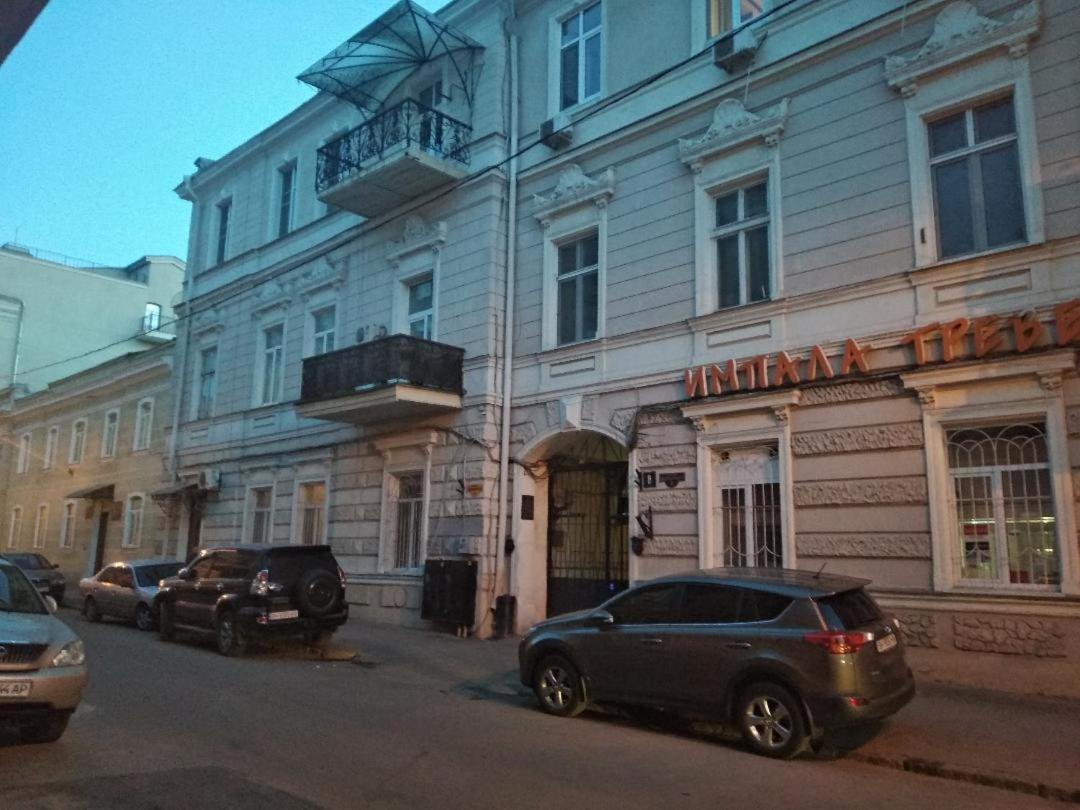 White Door Apartments Mansard Heart Of Odessa 2 Dış mekan fotoğraf